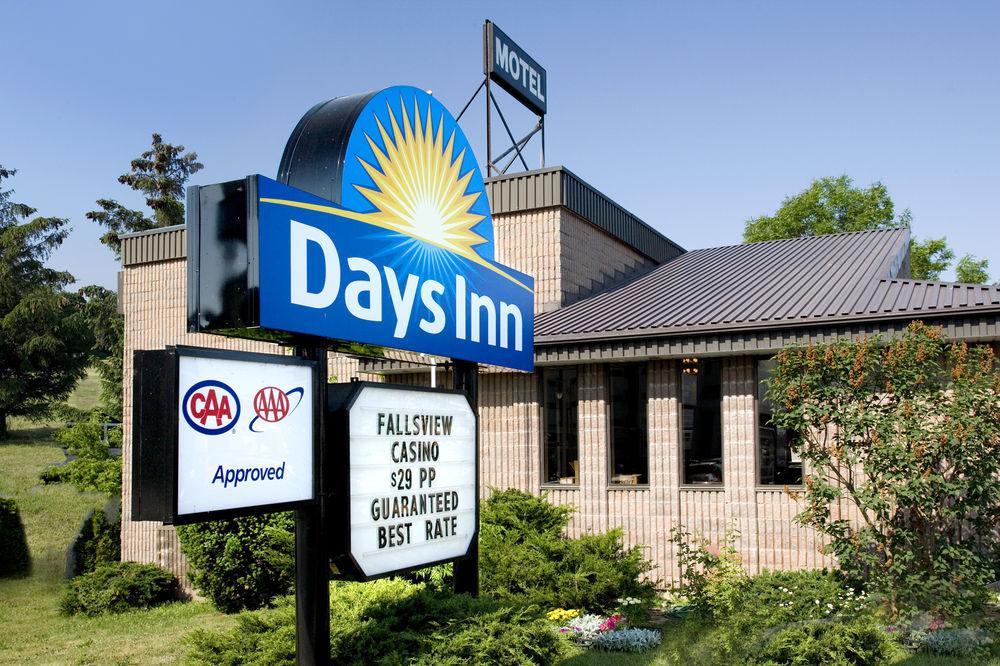 Days Inn By Wyndham Fallsview Ниагара-Фолс Экстерьер фото